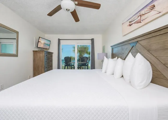 Ocean House 2202 *